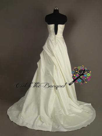 Image of 'Vivian' Wedding Gown